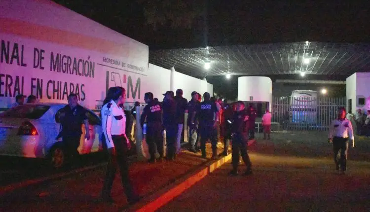 Migrantes cubanos estación migratoria