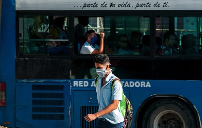 nasobuco ómnibus Cuba