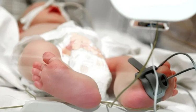 Se mantiene estable, aunque estadío grave, bebé cubana de nueve meses con coronavirus en Ciego de Ávila