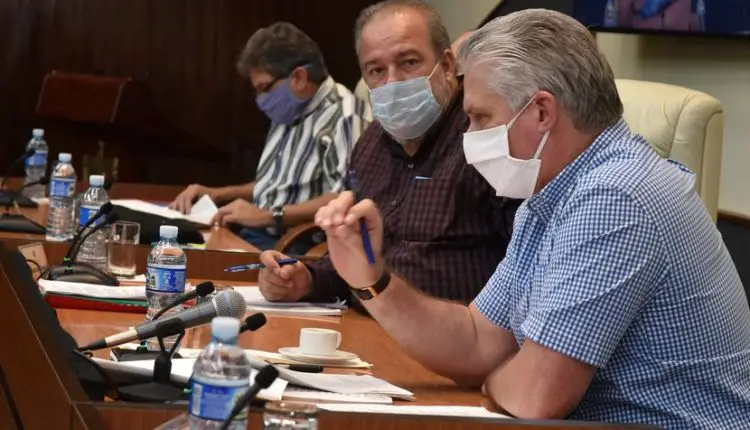 Díaz-Canel reconoce que existe "errores de implementación" en la llamada 'Tarea Ordenamiento' y pide volver a "ordenar" la cosa