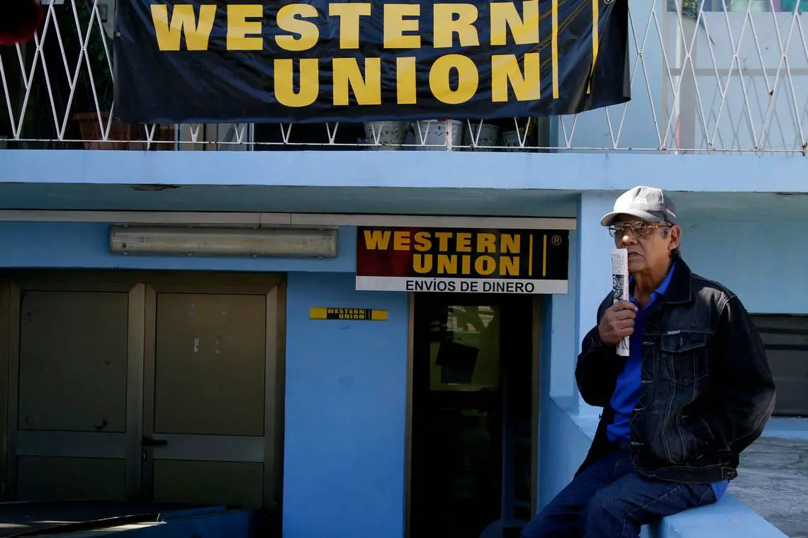 Cuba asegura que "no sería posible en 30 días organizar soluciones alternativas" para no tener que cerrar las oficinas de Western Union en el país