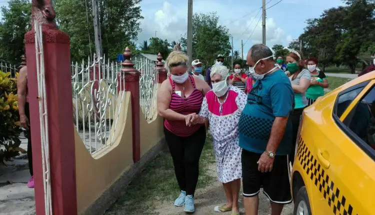Dan el alta médica a la ultima paciente con coronavirus en Las Tunas