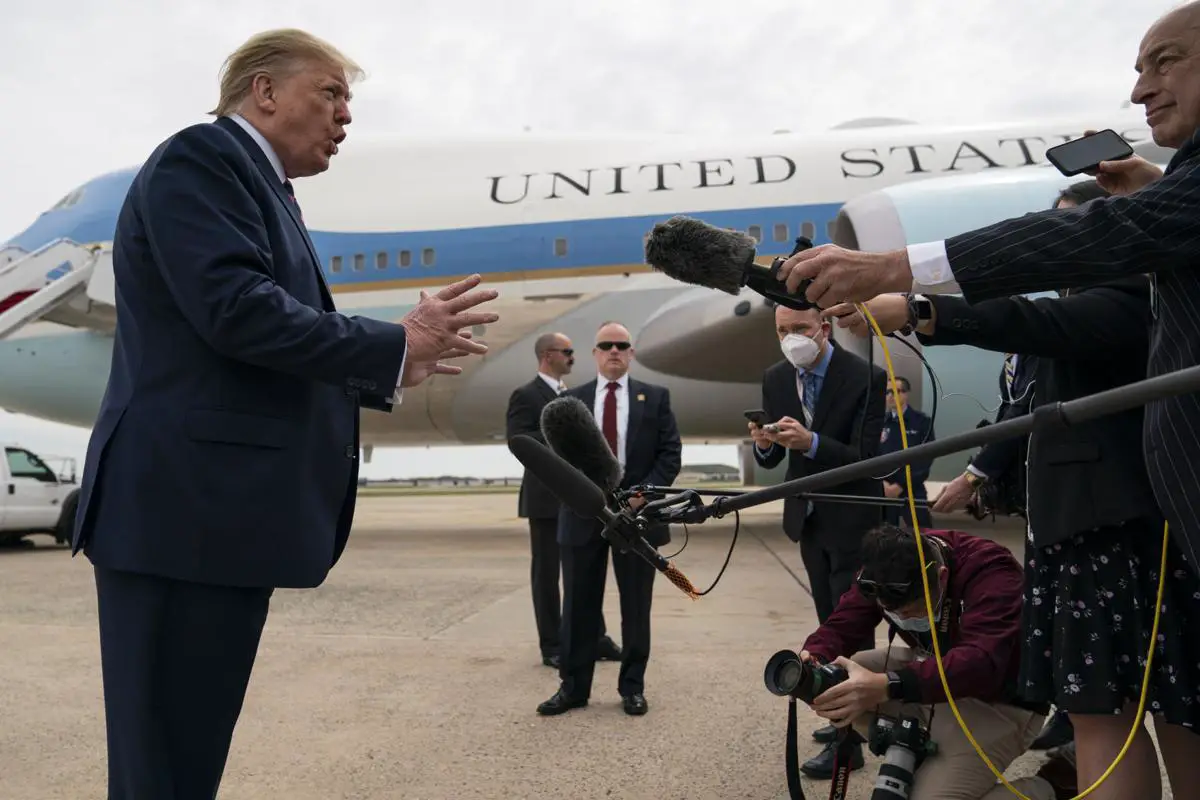 Trump retoma su campaña presidencial en medio de la pandemia del coronavirus