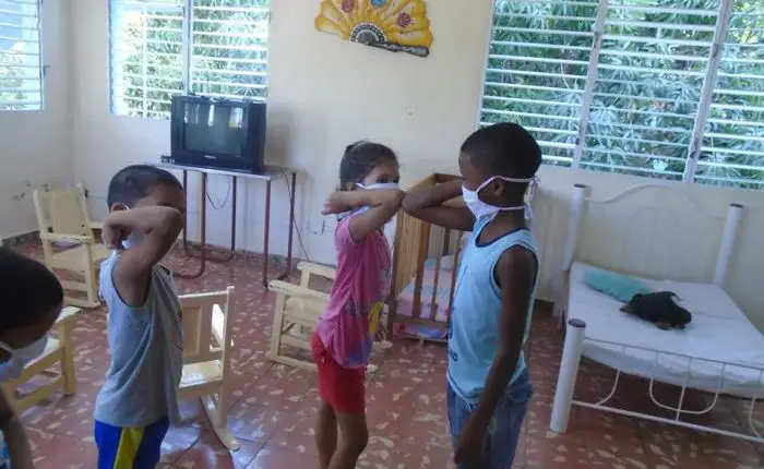 126 de los 180 niños cubanos con coronavirus han sido dados de alta médica