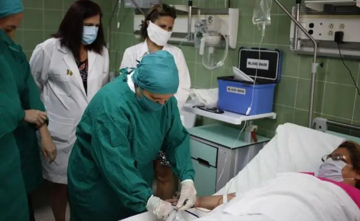 Gobierno cubano utiliza células madres en pacientes con secuelas del coronavirus