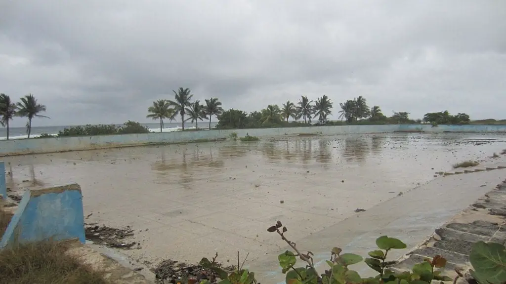 ¿Sabías que la piscina más grande de Latinoamérica está abandonada en La Habana?