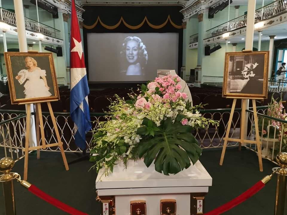 Transmisión en vivo del homenaje a Rosita Fornés en La Habana