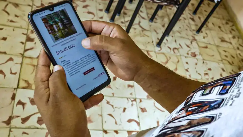 Reestablecen el servicio de Internet por datos móviles en Cuba, pero se mantienen bloqueadas todas las redes sociales