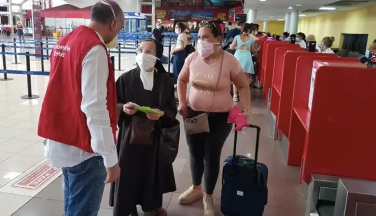 España advierte que los cubanos que deseen viajar a ese país en vuelos humanitarios necesitan autorizo del MININT