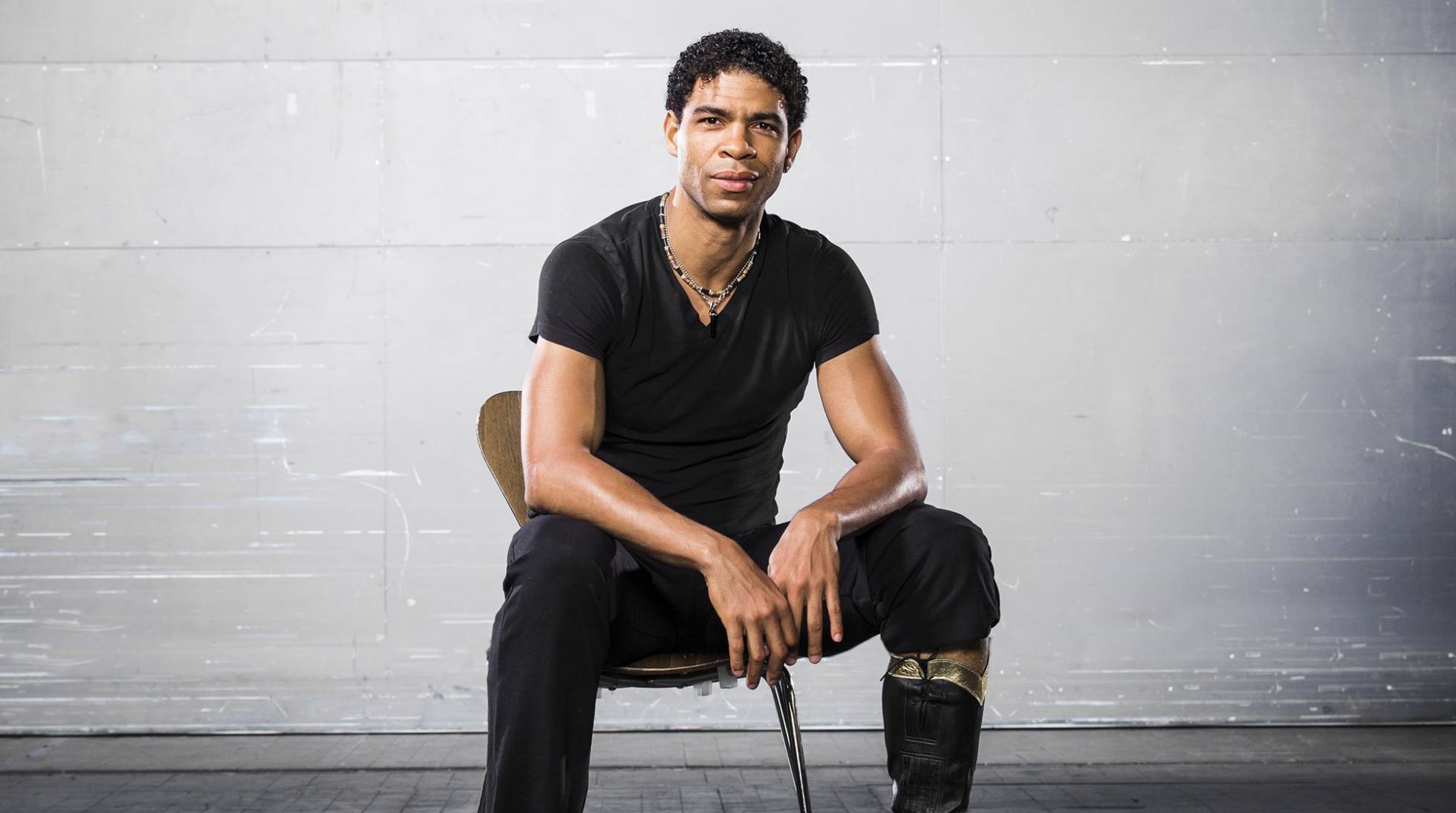 Carlos Acosta se suma a las voces que piden un "diálogo" en Cuba entre el Gobierno y la oposición "en beneficio de un mejor país"