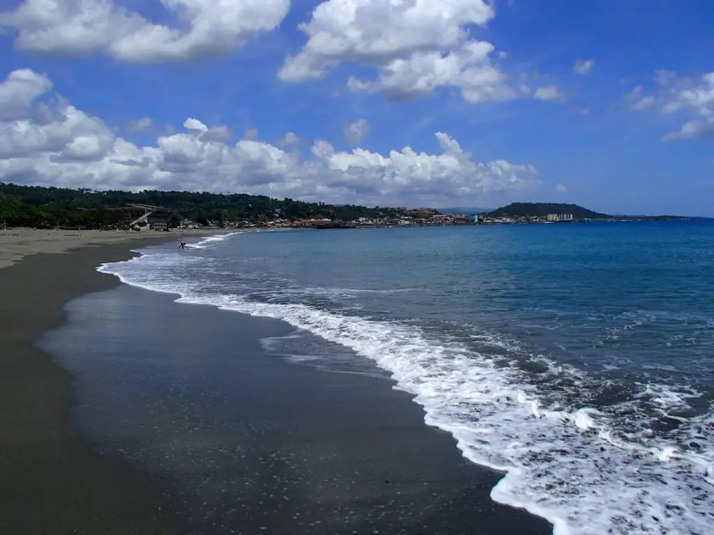 Bibijagua, la playa con las arenas más negras de Cuba