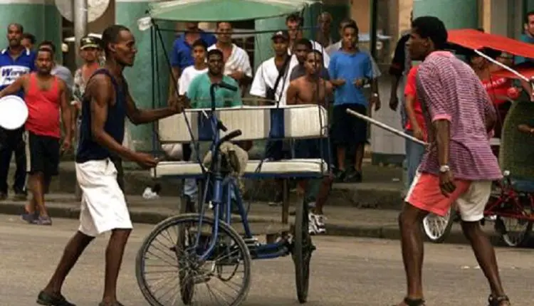 8 palabras que usamos los cubanos para referirnos a las personas insoportables