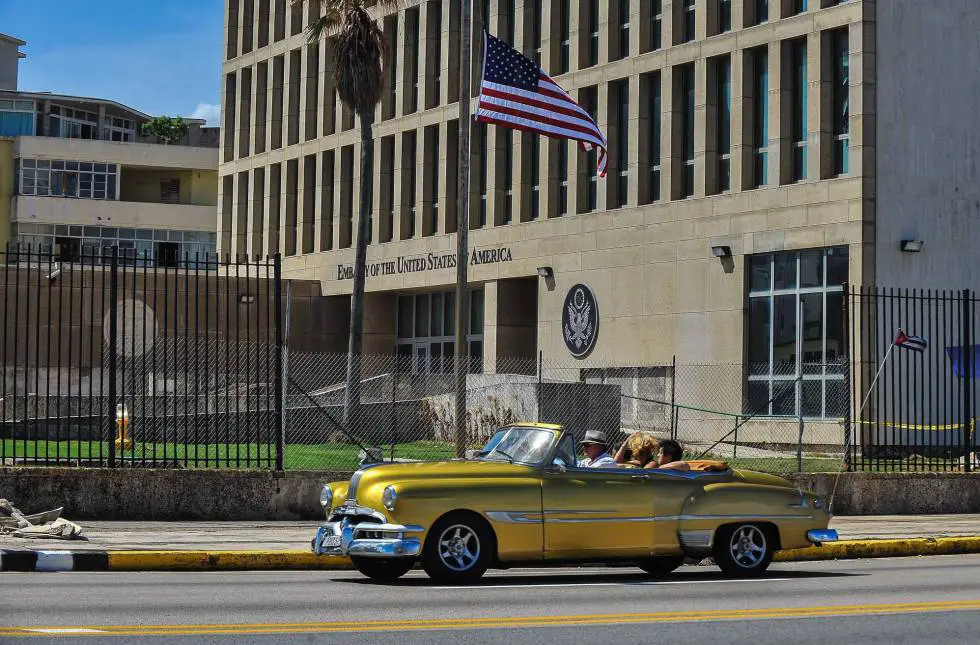 Embajada de EEUU habilita hospitales habilitados para exámenes médicos en Cuba