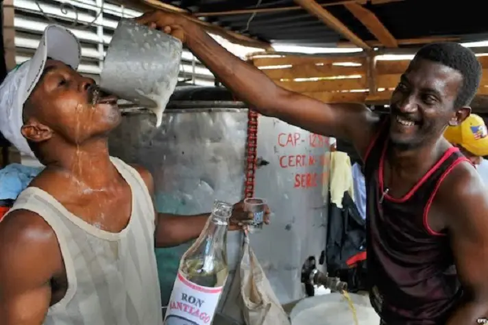 Ser alcohólico en Cuba es jugársela al canelo