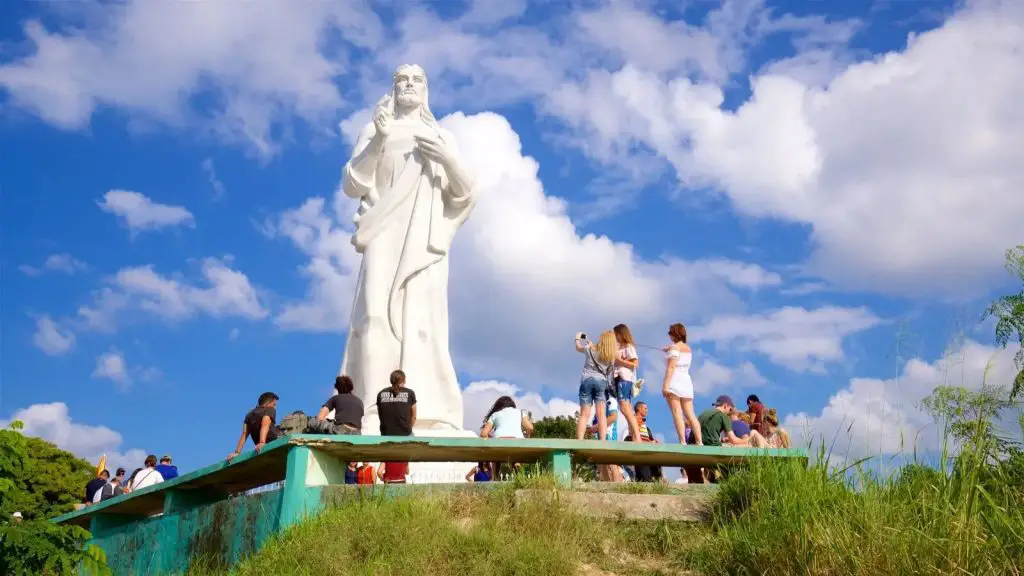 El Cristo de La Habana, un símbolo que sobrevivió a tres rayos y dos conspiraciones