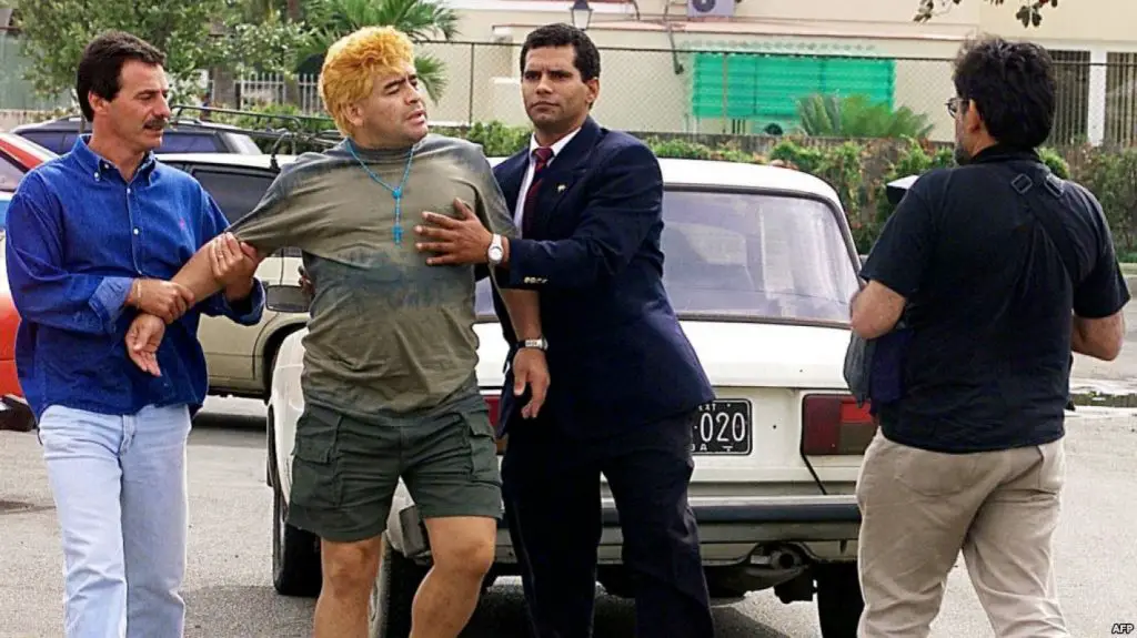 Orgías, alcohol y drogas... así eran las desenfrenadas fiesta de Maradona en Cuba