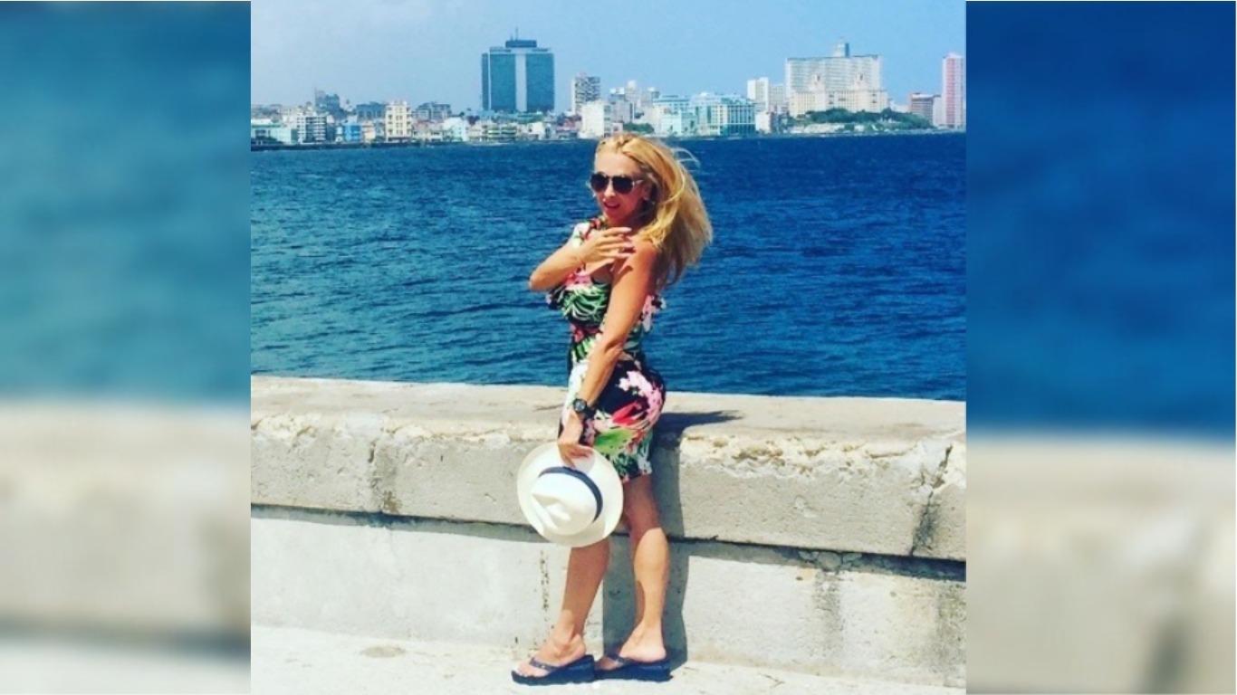 Cristy, la esposa cubana de Marco Antonio Solís, presume con orgullo el Malecón de La Habana