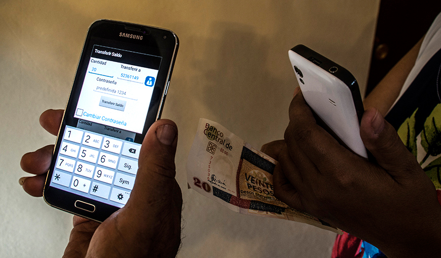 Etecso, la moneda virtual de Cuba que funciona con el saldo disponible en los celulares de los cubanos