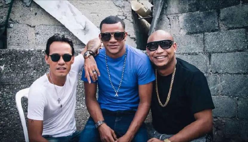 Gente de Zona se deshace en halagos con Marc Anthony, a quien llaman su "amigo"