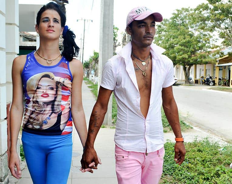 Este cubano abandonó su matrimonio de 14 años para vivir con un homosexual con Sida