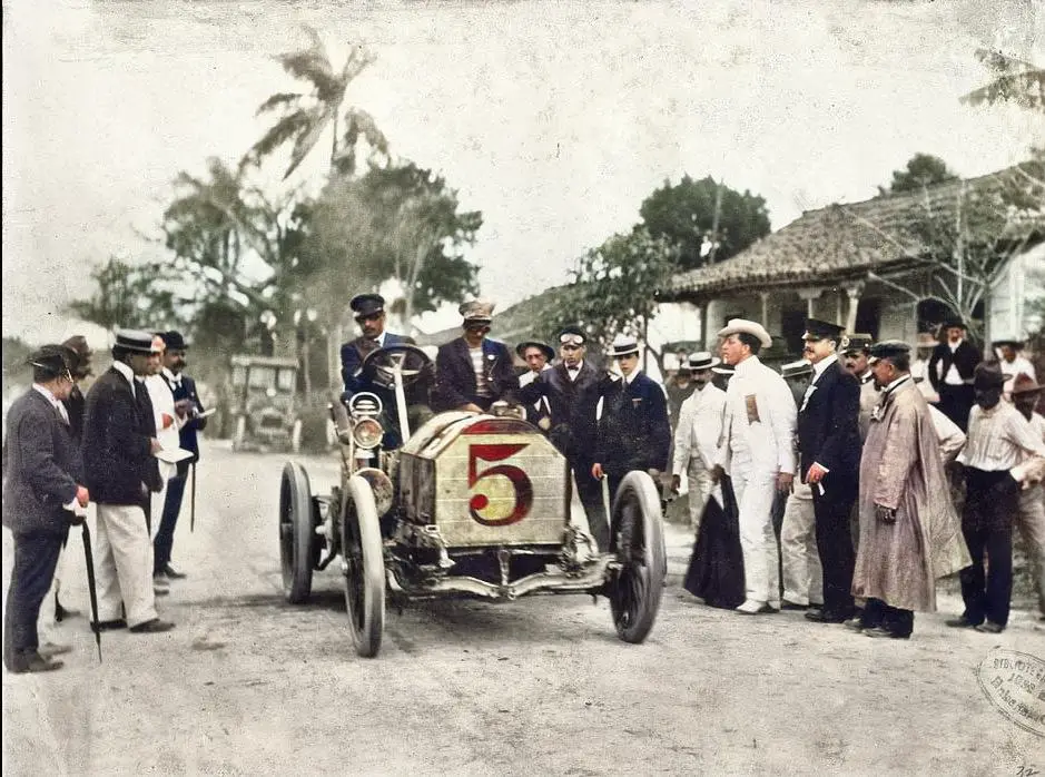 ¿Sabías que Cuba llegó a tener el automóvil más veloz del mundo en sus calles?