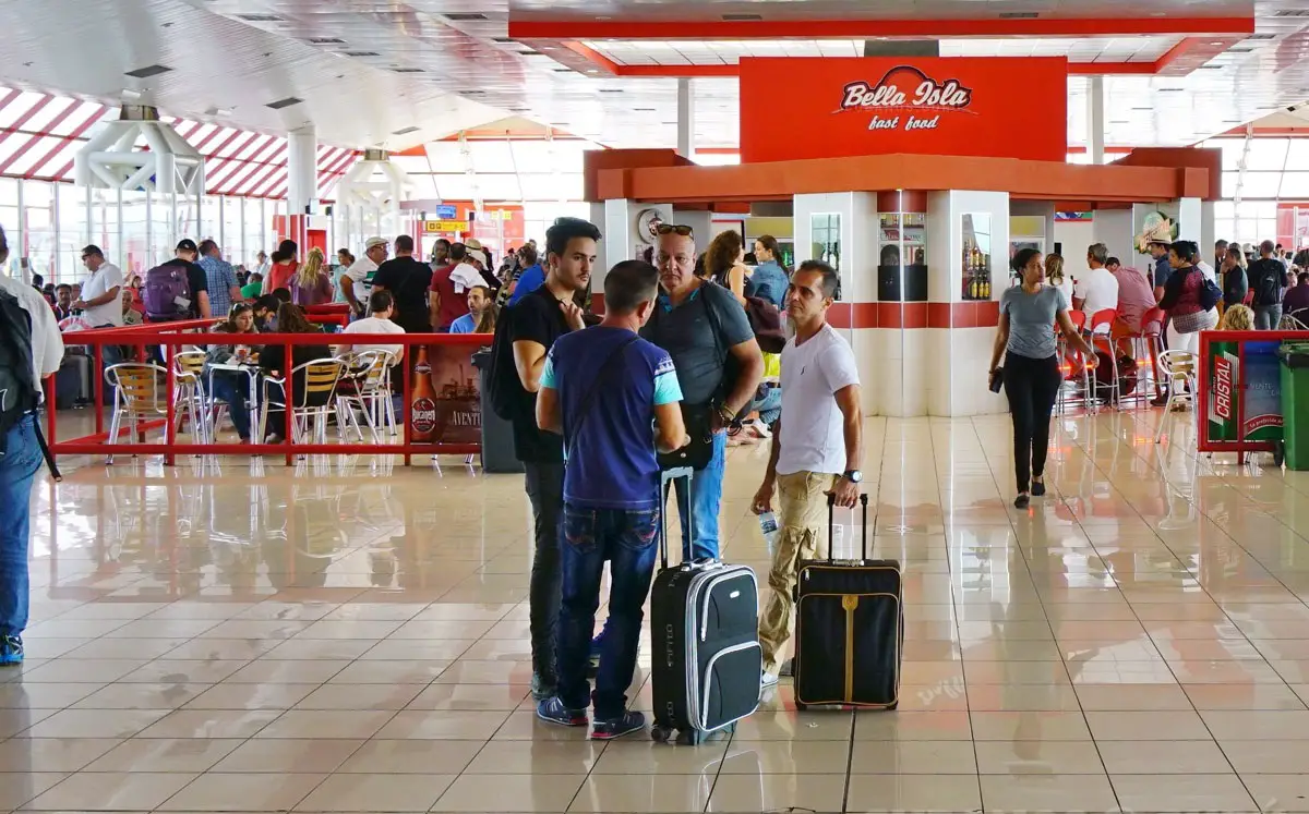 Estos son los traumas que sufren los cubanos cuando viajan a al extranjero