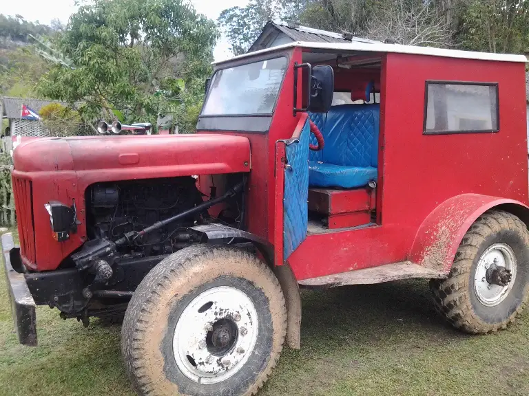 Tractojeep, el nuevo invento cubano nacido de la necesidad