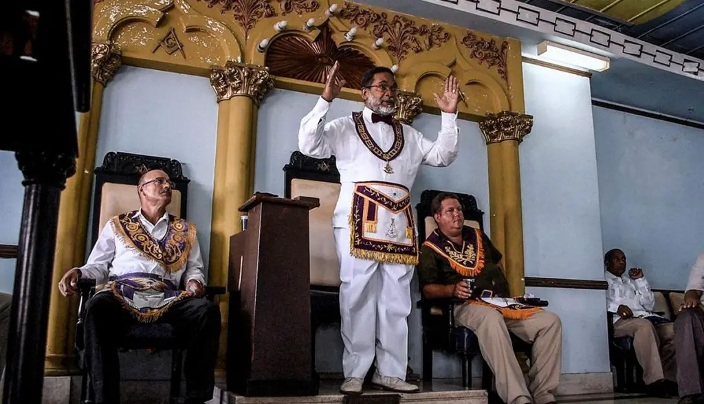 Después de décadas de ostracismo, la masonería en Cuba se revitaliza