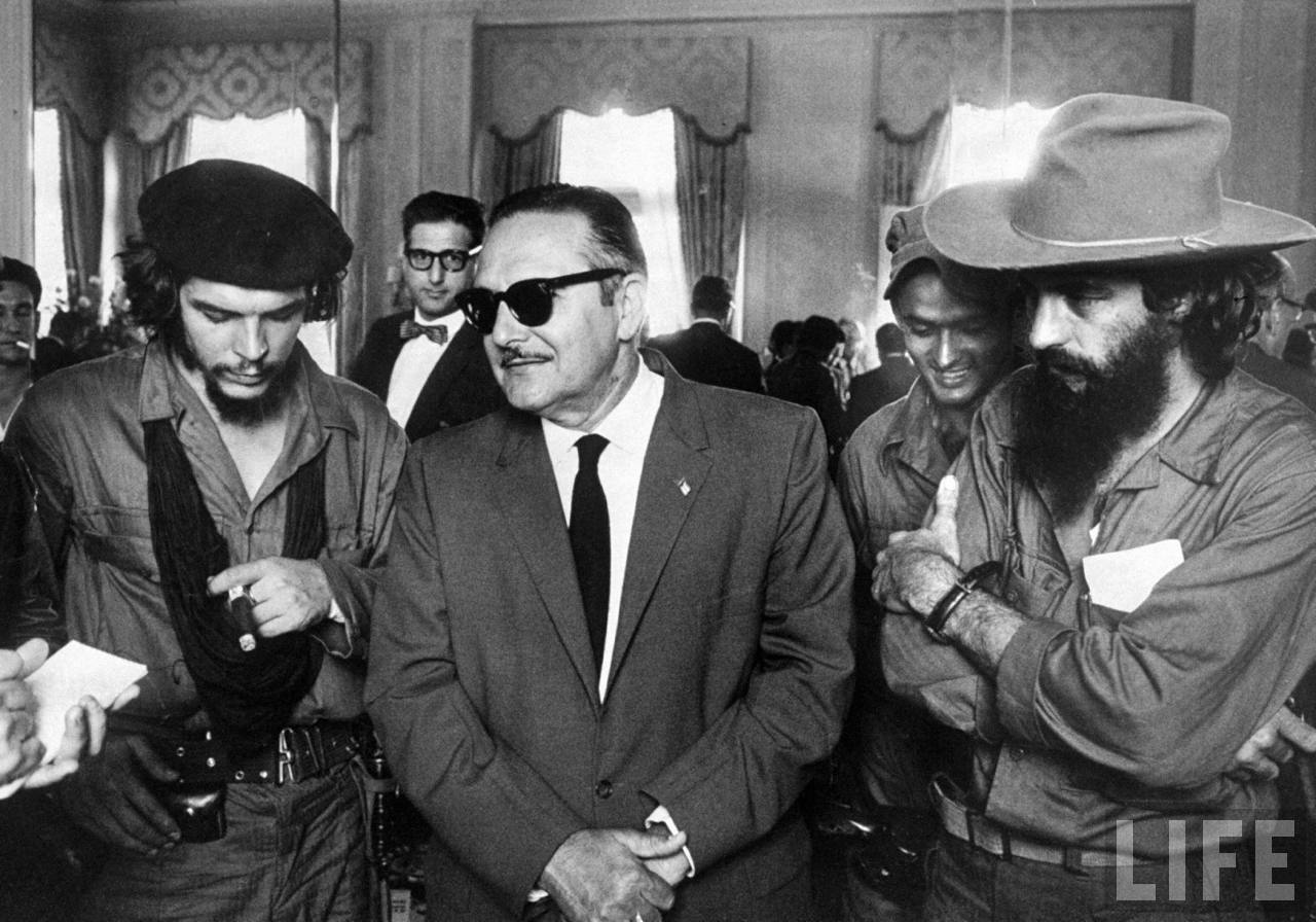 Fue el único hombre que estuvo por encima de Fidel Castro en el gobierno de Cuba: el único que, en teoría, pudo darle órdenes al “comandante”.