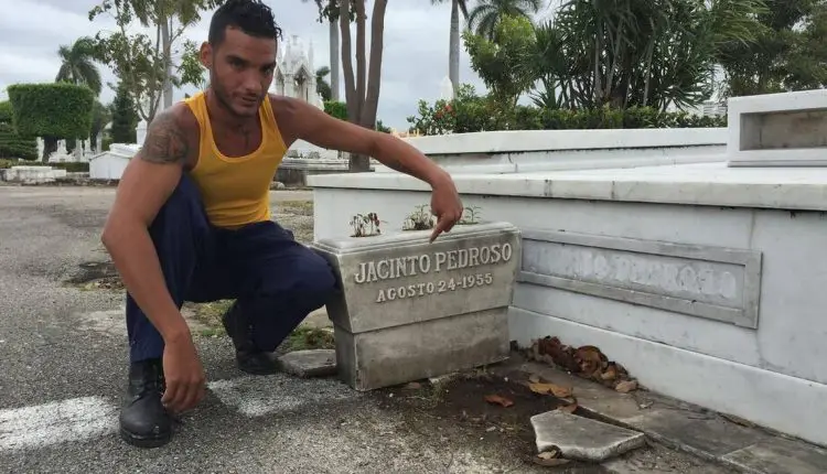 El negocio que se esconde tras la profanación de tumbas en Cuba