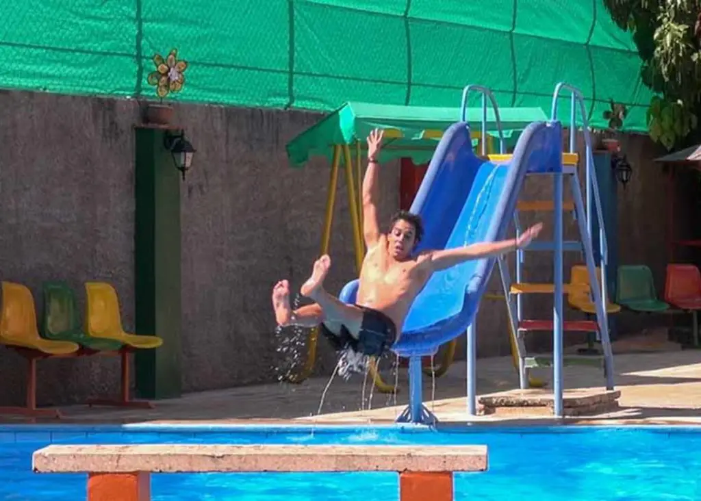 La “Calle de las Piscinas”, el peculiar negocio que se ha convertido en boom en un barrio de La Habana