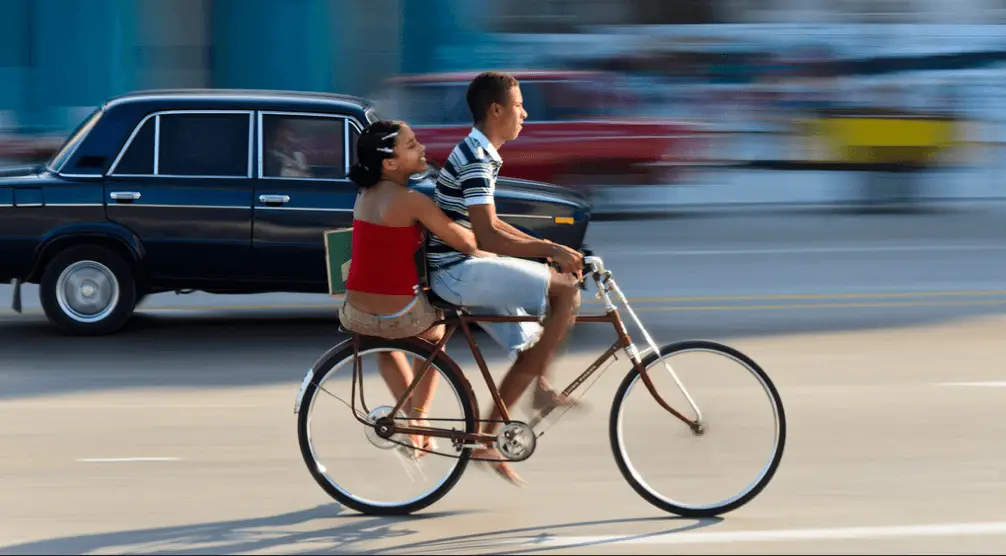 ¡¡A dar pedales en Cuba!! La bicicleta es el transporte "preferido" de los cubanos