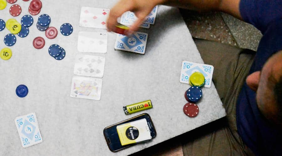 El póker se convierte en deporte preferido de las apuestas clandestinas en Cuba