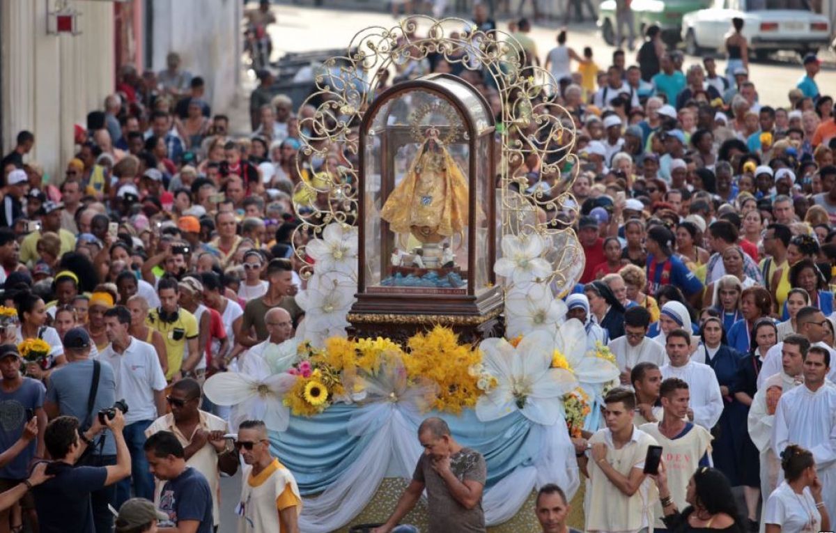 Hoy los cubanos celebran a la Virgen de la Caridad del Cobre y en la religión Yoruba a Oshún
