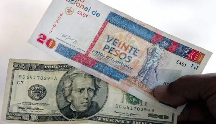 Comienza a dispararse la tasa de cambio del dólar en el mercado negro en Cuba, a solo días de la desaparición del CUC