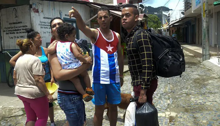 La brújula de los cubanos se invierte y ahora busca su sueño americano más al sur