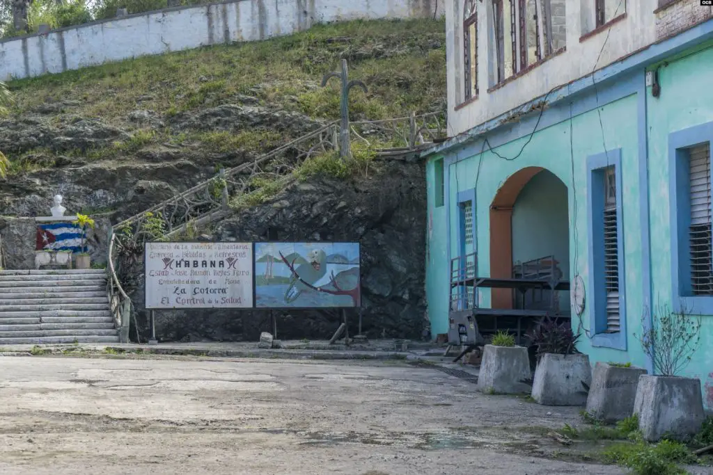 La Cotorra, la que fuera el agua mineral más famosa de Cuba y que fue barrida por el huracán económico que representó la Revolución de 1959.