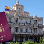 Los cubañoles que tengan vencido el pasaporte tendrán que esperar hasta mayo del 2021 si desean renovarlo u obtener uno nuevo en La Habana