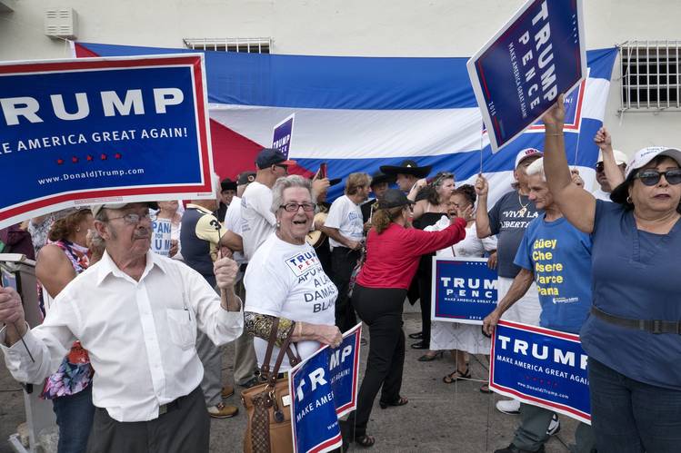 Miles de cubanos en Florida siguen teniendo fe en que Donald Trump podrá seguir en la presidencia por cuatro años más