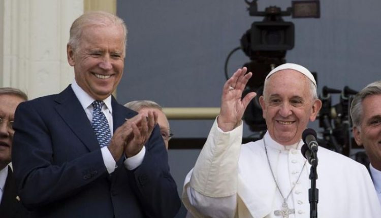 El Papa Franciso llama por teléfono a Joe Biden para felicitarlo por ganar las elecciones presidenciales en Estados Unidos