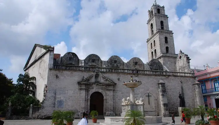 Iglesia de San Francisco de Asís, la única en Cuba que ha sido excomulgada y más nunca puede ser un templo católico
