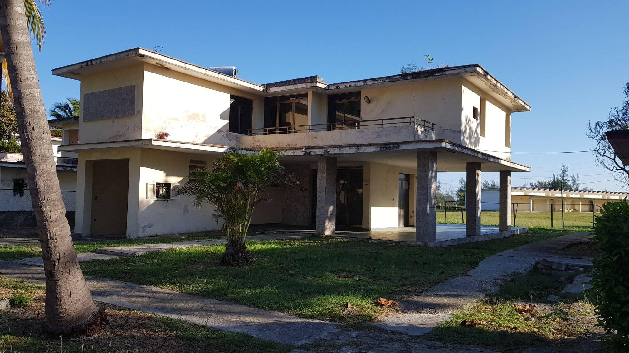 Así están destruidas y abandonadas las hermosas viviendas y mansiones