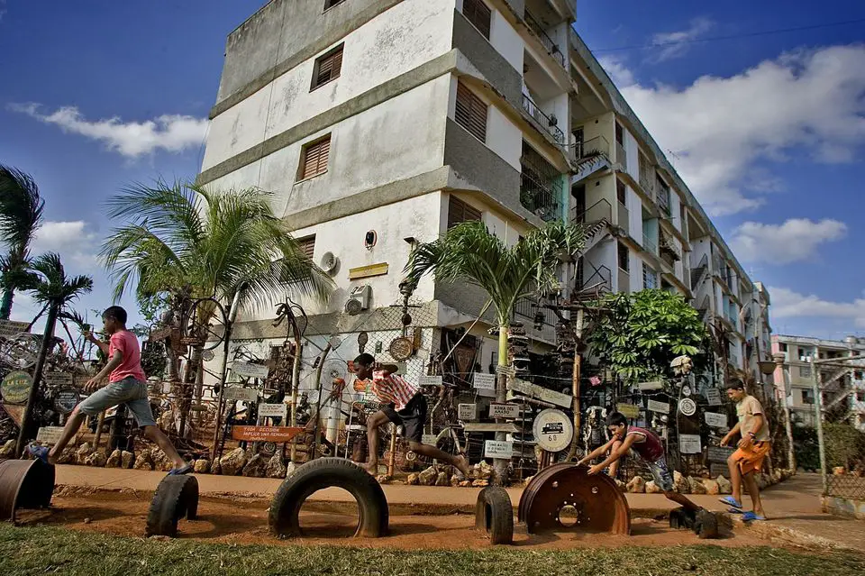 Alamar, la arquitectura del desastre en Cuba
