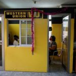 El Gobierno cubano estaría preparando el terreno para que las remesas que se envíen a través de Western Union sean depositadas directamente en tarjetas en MLC