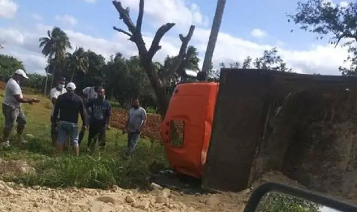 Violento accidente de tránsito en La Habana deja un muerto en la vía y dos heridos graves