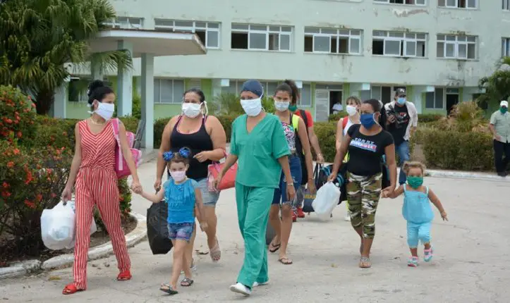 Gobierno cubano pone la voz de alarma a la población pues la tercera ola del COVID-19 está haciendo estragos entre los menores de edad en el país