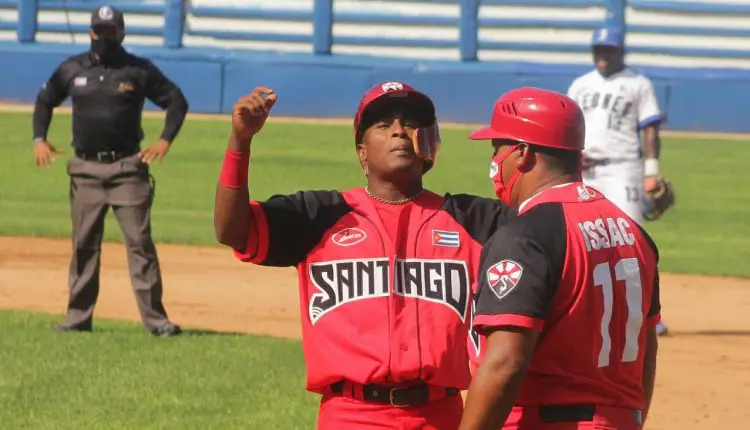 Aislan por completo al equipo de béisbol de Santiago de Cuba que participa en la actual Serie Nacional