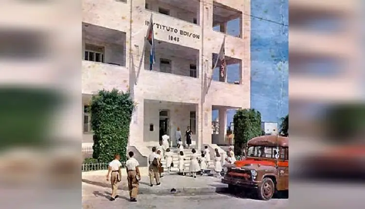¿Cuántas escuelas privadas existían en Cuba antes de 1959?