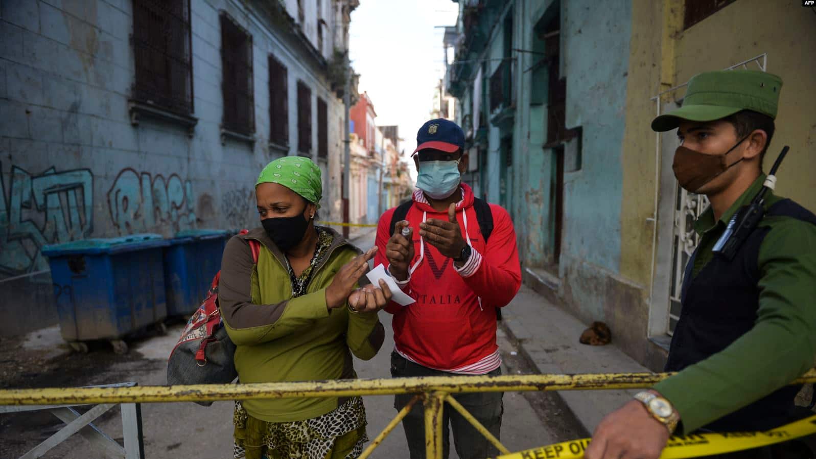 Sigue en aumento el numero de contagios diarios de COVID-19 en Cuba, que hoy amaneció con 967 nuevos casos positivos
