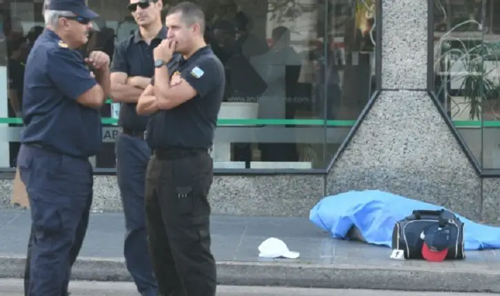 Joven cubano comete terrible crimen en Uruguay!! Primero asesinó de un disparo en la cabeza a su esposa y luego termina quitándose la vida
